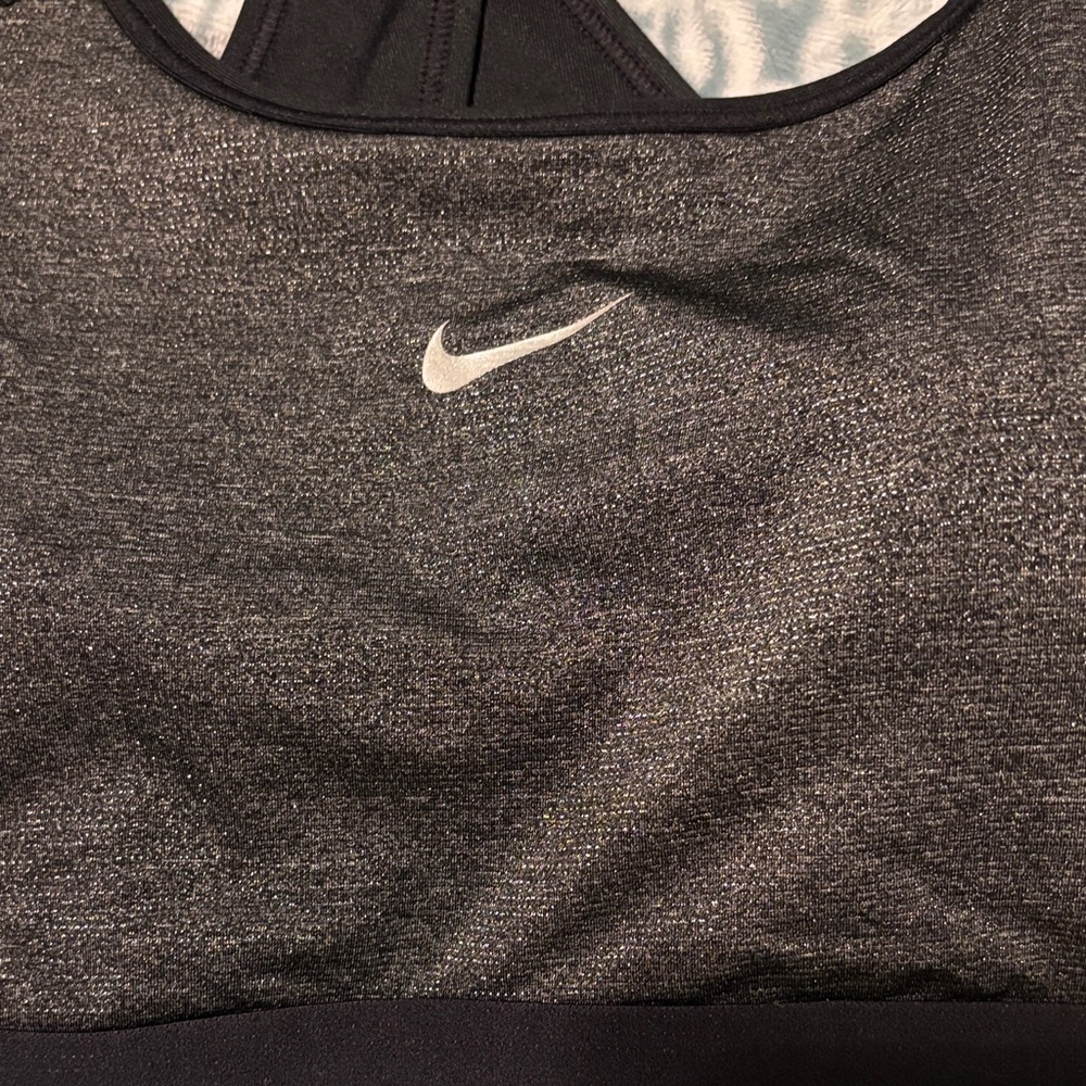 Nike Women's Metallic Silver and Black Sports Bra - Picture 5 of 6
